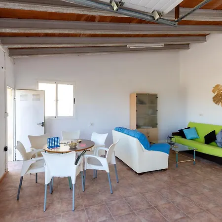 Real Dream Villa By Fidalsa Jacarilla